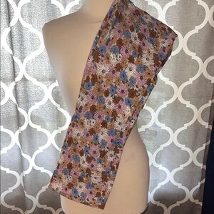 Juels & Leopold Floral Kick Flare Pant